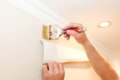 Pose de papier peint à Mory-Montcrux — revêtements muraux et toiles de verre